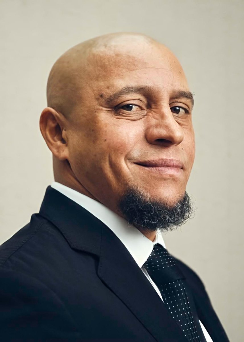 PolymarketSport's tweet photo. 🚨Roberto Carlos "I lost 99% of everything I earned from football due to agents and family issues. I had problems with people who emptied my bank account." 

The Brazilian legend’s career earnings are estimated at over €160 million https://t.co/q480FdyuD2