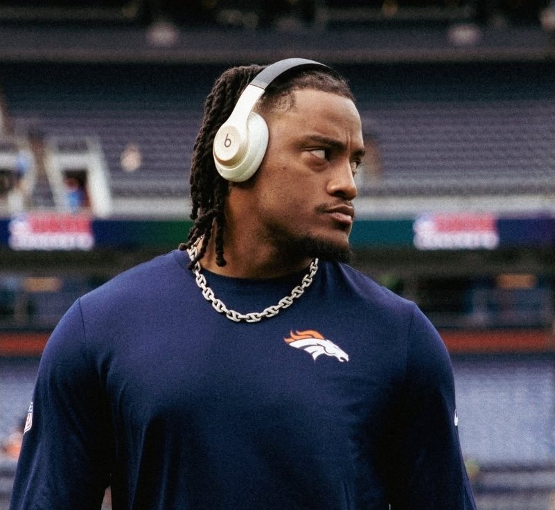 Broncos4six's tweet photo. Happy Birthday Goat 💯 🐐 

@NikkkkBonitto https://t.co/07GCzw1p7n