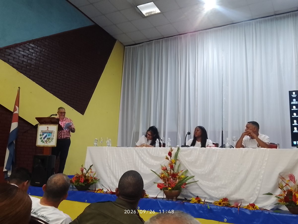 cuba_yudy's tweet photo. Desarrollamos la XXVII Sesión Ordinaria del XVIII Periodo de Mandato de la #AMPP en #SongoLaMaya con la presencia de Alfredo Perez Primer Secretario del #PCC en el territorio y Manuel Falcon Gobernador de la provincia #SantiagodeCuba. https://t.co/HrqdRpJVQs
