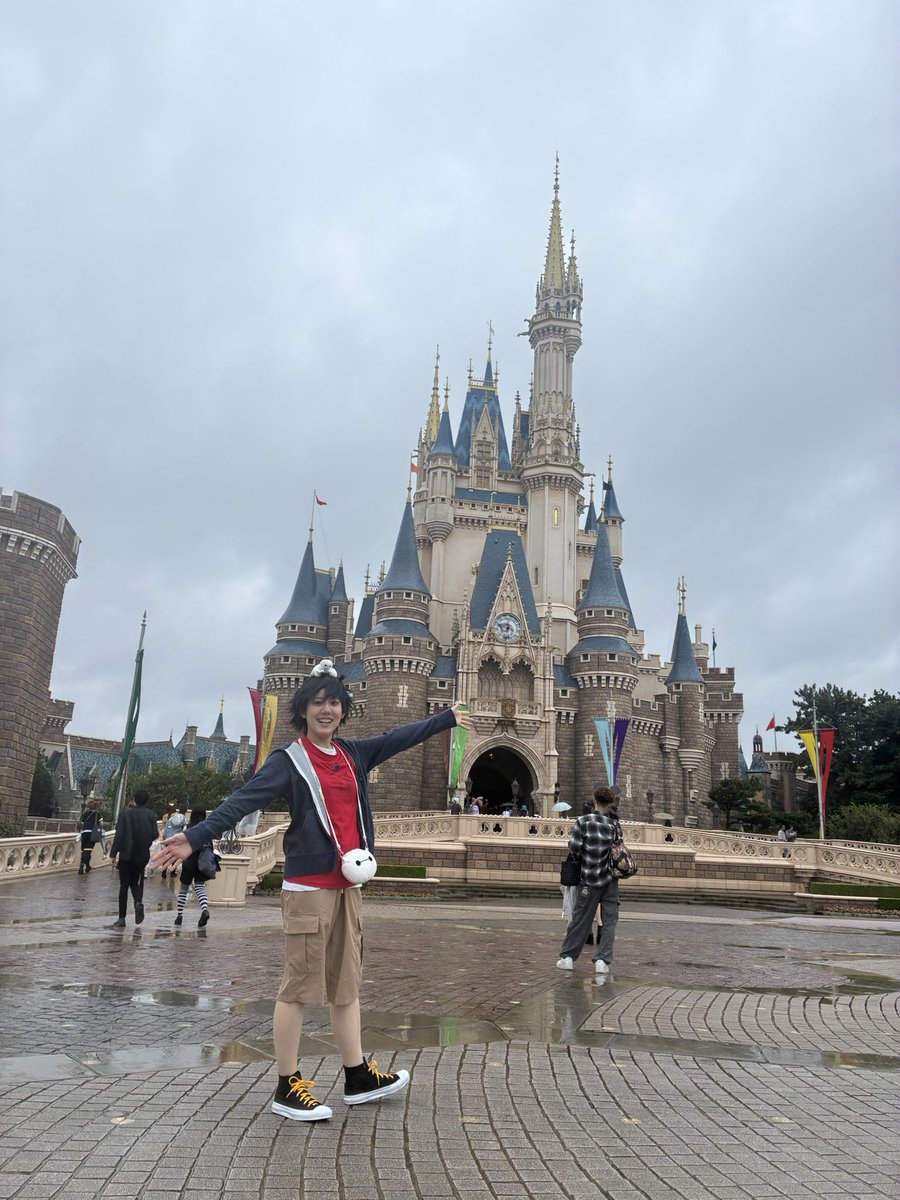 yayoi_mew's tweet photo. 26日🏰でベイマックスヒロくんでDハロ参加してました！👊🏼👋🏼
お話して下さったり、お写真撮って下さった方々、ありがとうございました！すごく楽しかったです！

好きな人になれるってあんなに幸せなんだ...
ありがとうヒロ、ずっと大好きだよ。
#Dハロ仮装　#Dハロ仮装2026 https://t.co/4Gp9eSRsoC