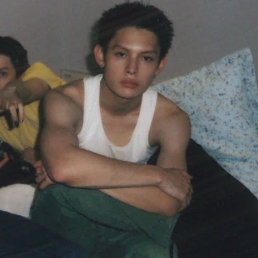 headspikytinist's tweet photo. james in polaroids https://t.co/Je3SATjxUk