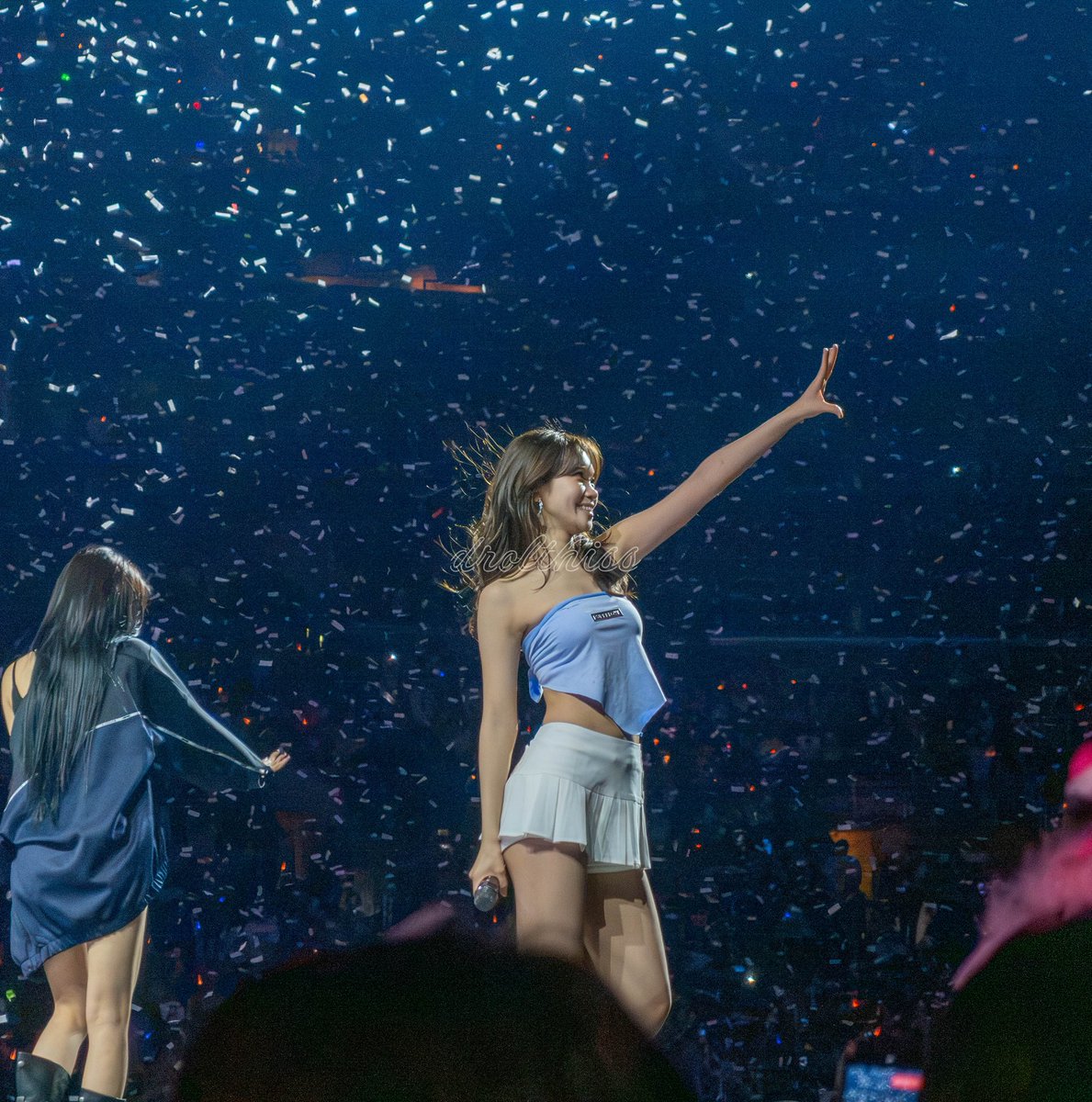 drolthiss's tweet photo. Photos for the chaewon biases https://t.co/csEYC2ZsHY