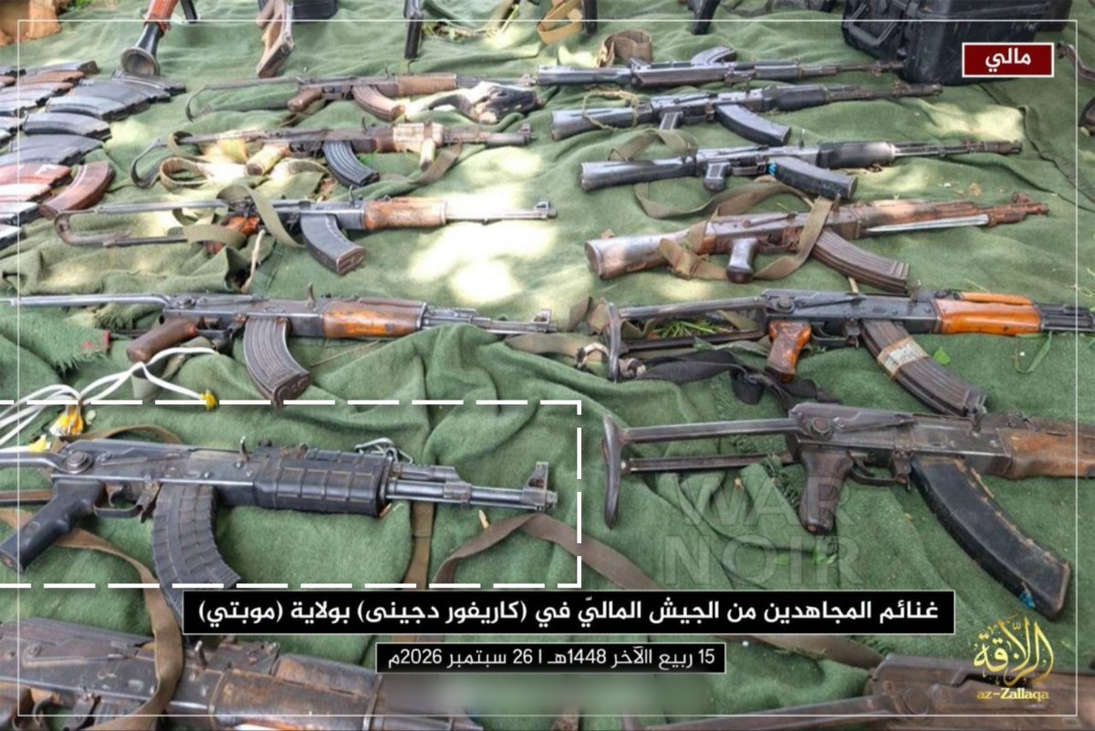 war_noir's tweet photo. #Mali 🇲🇱: Al-Qaeda in Sahel (#JNIM) carried out an attack on a Malian Army camp in Djenné, Mopti Region.

Militants captured large quantities of weapons &amp; materials — including a very rare E.C.M.K “Pistolet Mitrailleur modèle 89-1A” (PM89-1A) assault rifle made by #Algeria 🇩🇿. https://t.co/eUoD63ARSh