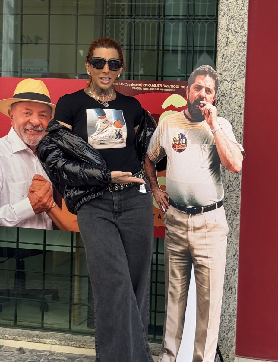 PepitaOfc's tweet photo. Lula Bandido, roubou meu coração ❤️⭐️ https://t.co/xsxPzNZVbF