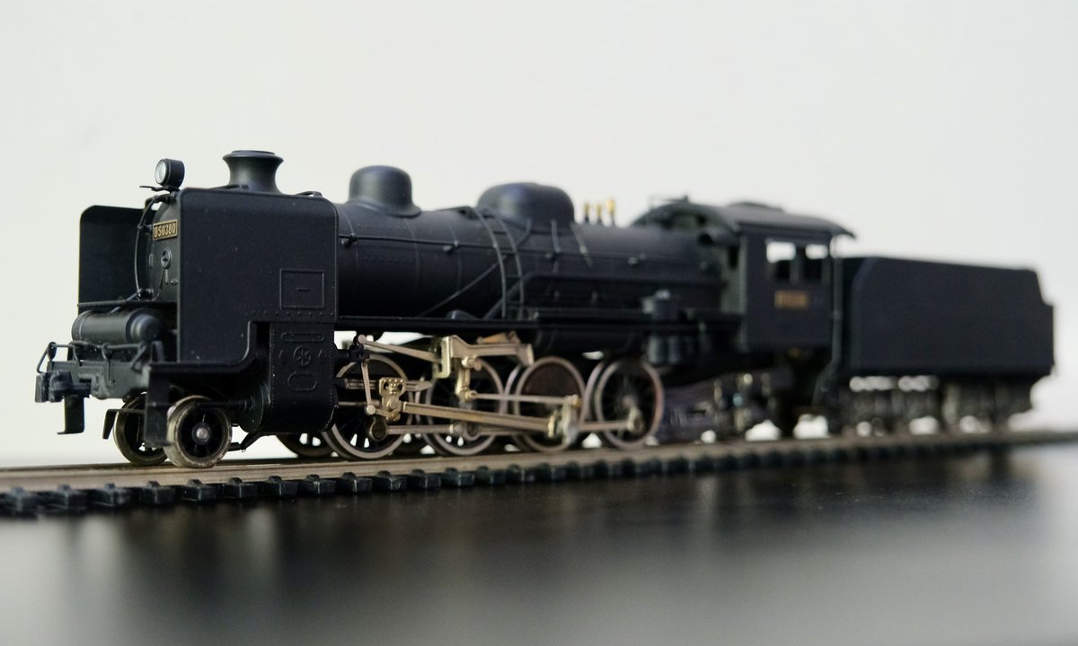StTopHat's tweet photo. The Miyazawa D50 finally arrived 

I honestly never thought I’d get into Japanese HO, but now there’s 3 locos and a bunch of rolling stock https://t.co/agmhoRGF5t