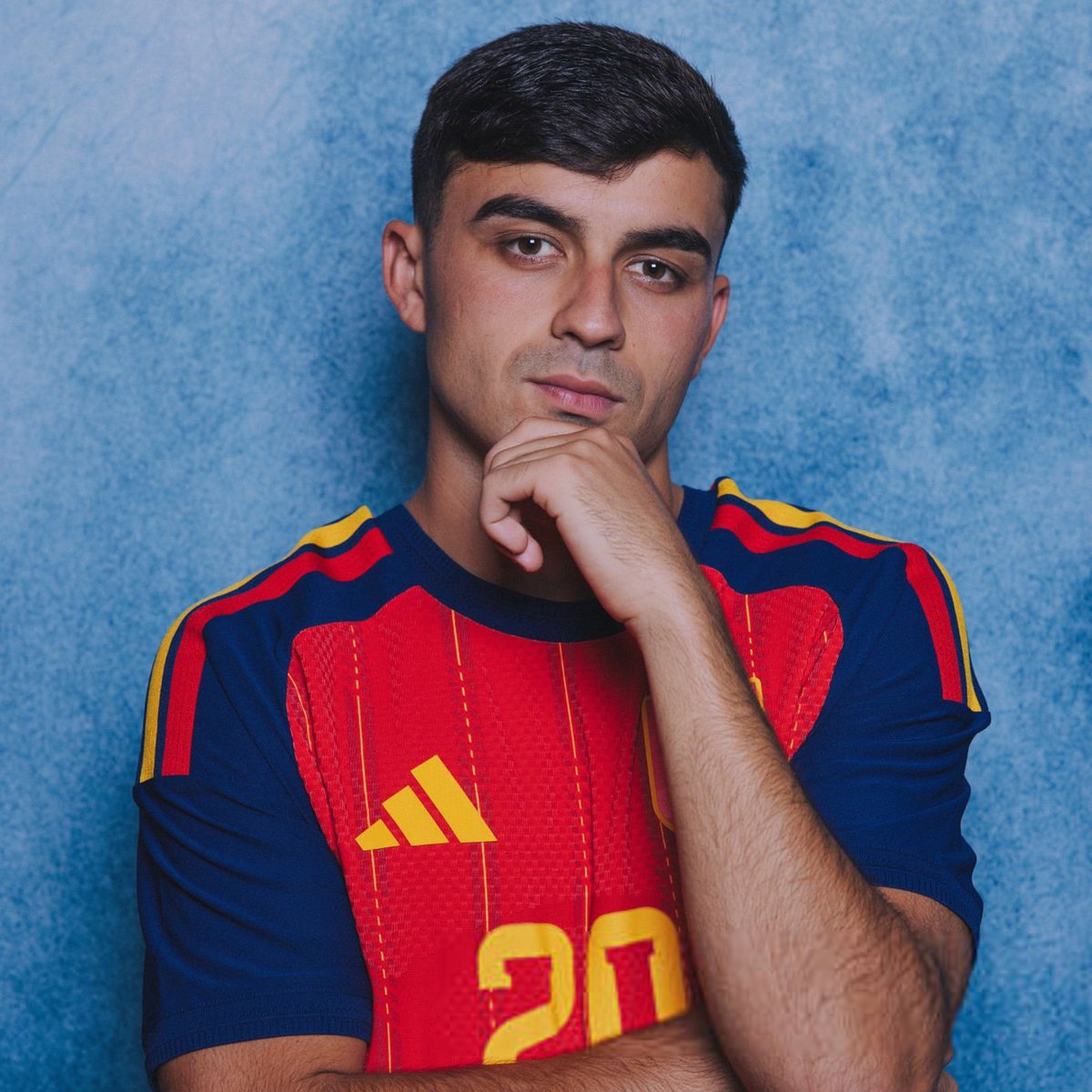 TouchlineX's tweet photo. 🚨 𝗢𝗙𝗙𝗜𝗖𝗜𝗔𝗟: Pedri is BENCHED for the Nations League game vs. England... Fabian Ruiz starts AHEAD of him. ❌ https://t.co/z2sSYHCCeC