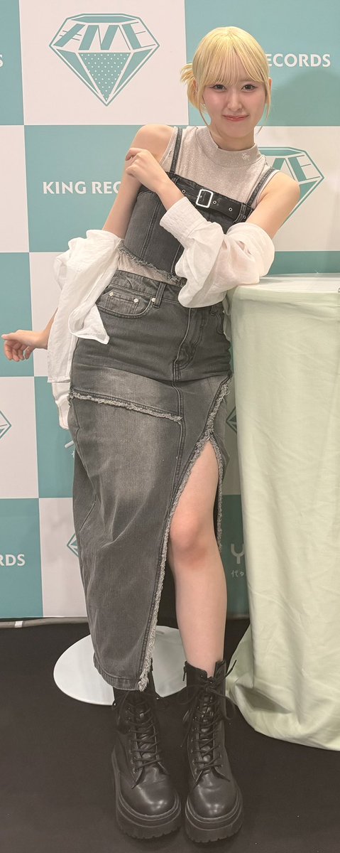 natuminoshi's tweet photo. めちゃめちゃに遅れちゃったけど誕生日おめでとー！！！！！🎉🎉🎂

21歳も素敵な1年を過ごしてください🥺
これからもメロにゃごを推し続けるよー！！！🙋🏻‍♂️

 #エゴサなつみん
 #川中子奈月心生誕祭2026 https://t.co/flG1JxkndA