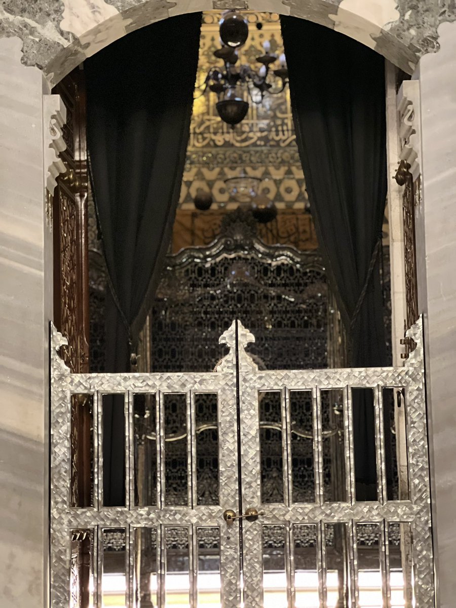 hayrizze's tweet photo. Bir akşam vakti Eyüp Sultan. https://t.co/IS7I3l3tjd