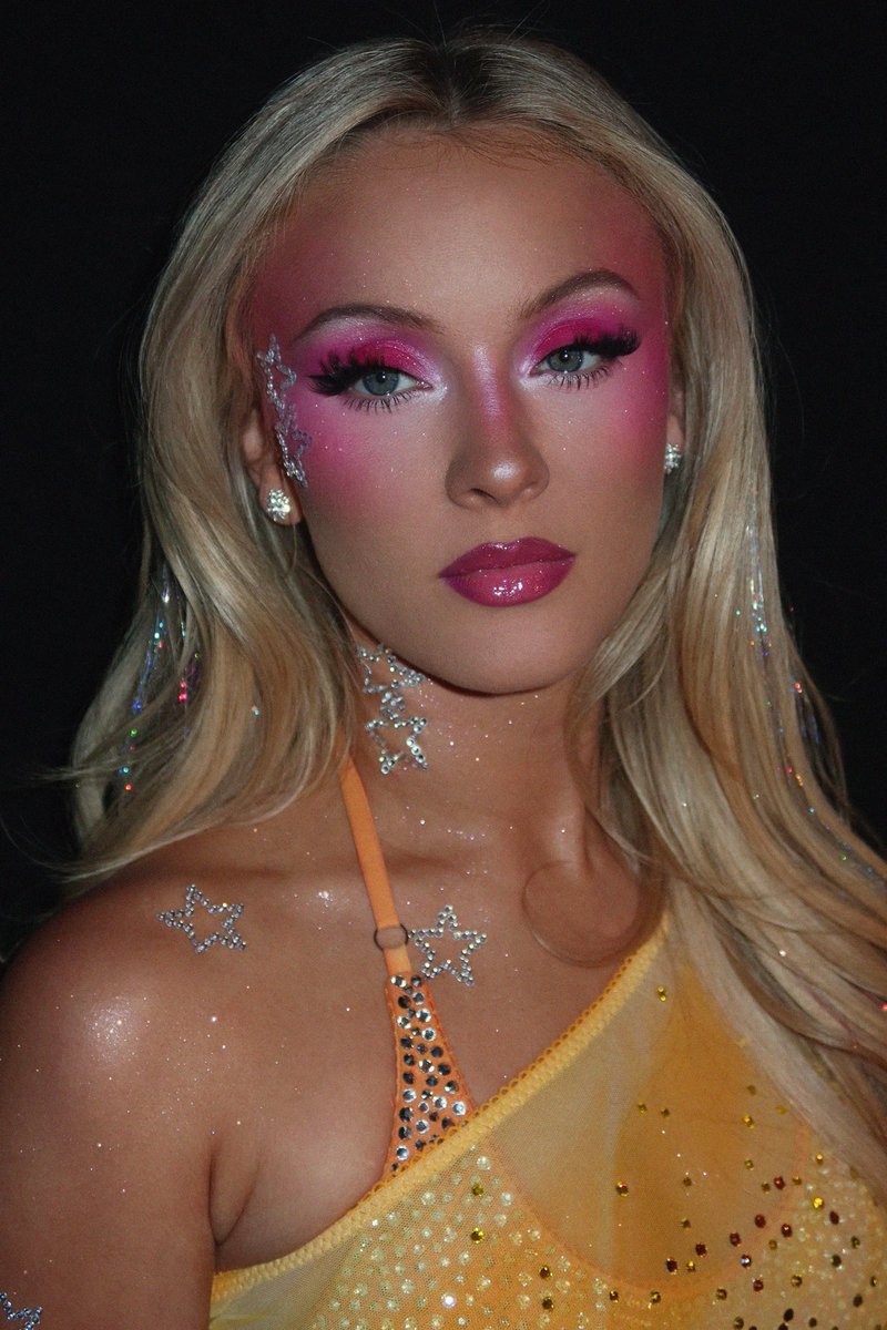 callbabylon's tweet photo. My niece wants me to do her makeup like zara larsson. https://t.co/hBl0mca556