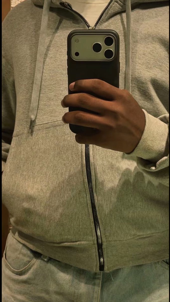 Joshbevy's tweet photo. After a long week working and doing my MS Degree in Aeronautical Engineering. It’s that time for me to explore Rwanda 🇷🇼, Bristol uk 🇬🇧 and Kenya 🇰🇪 to promote Technology https://t.co/YUc5oKZQv1