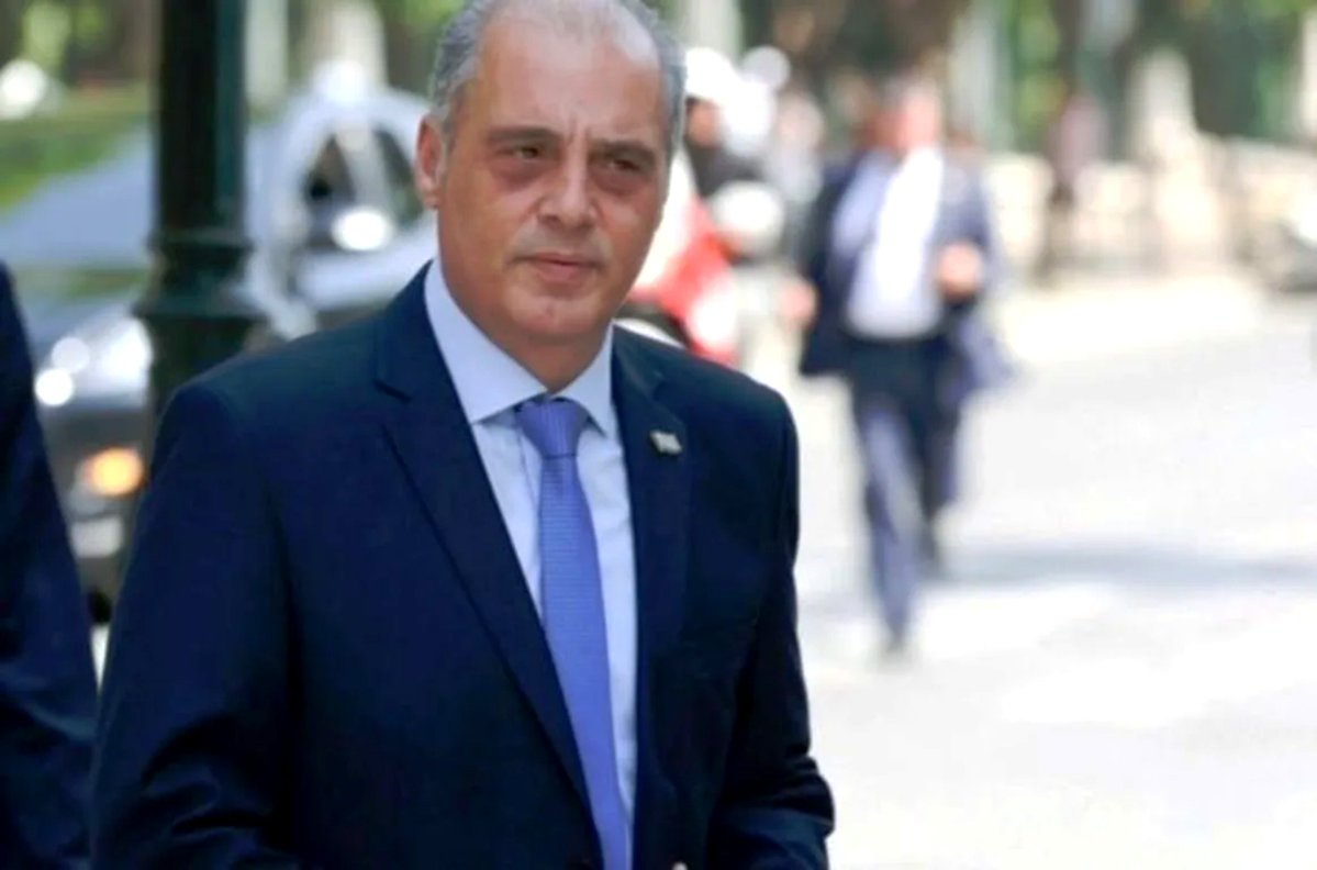 NewsUnityGR's tweet photo. Κυριάκος Βελόπουλος: «Όταν χαϊδεύεις το «φίδι», το μόνο που μπορεί να περιμένεις είναι το… δάγκωμα και η Τουρκία λειτουργεί ως φίδι»

https://t.co/HFh567RZ1a

#Βελόπουλος #Ελλάδα #Τουρκία #Ερντογάν https://t.co/U2I5wi1Y9U