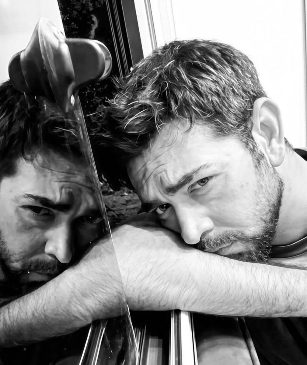 meera2437882467's tweet photo. #BarışBaktaş 🖤 https://t.co/BSrPuBZxwZ