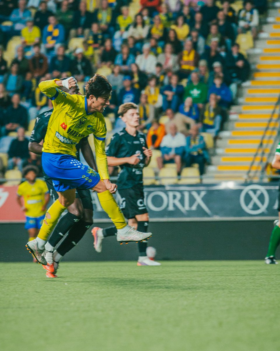 STVV_JP's tweet photo. 🐥📸 Match Photo 📸🐥
8月と9月の試合から
松澤海斗選手のプレー写真📸 https://t.co/wdOS06HFUt