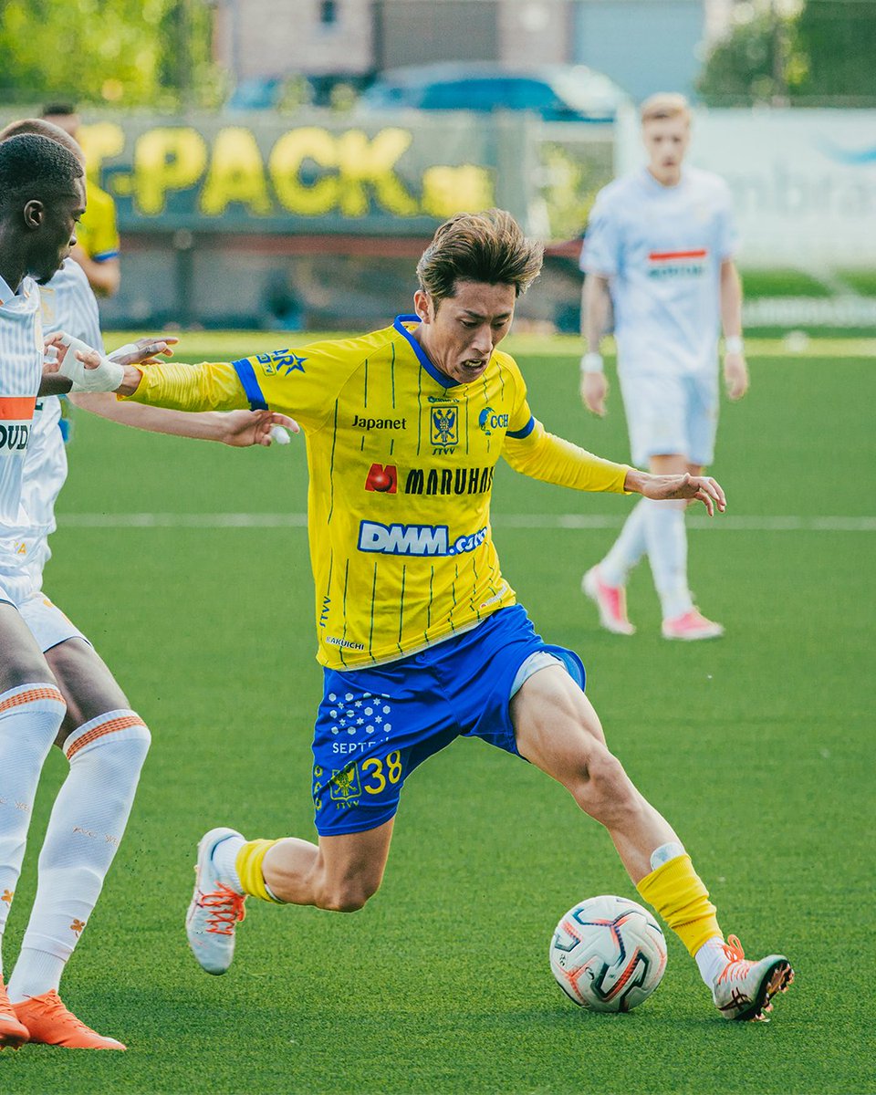 STVV_JP's tweet photo. 🐥📸 Match Photo 📸🐥
8月と9月の試合から
松澤海斗選手のプレー写真📸 https://t.co/wdOS06HFUt
