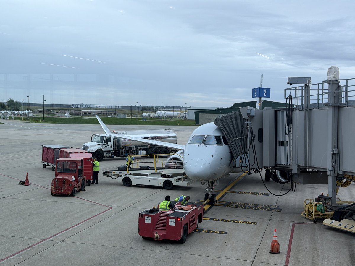 Erdayastronaut's tweet photo. Starbase, here I come! Can’t wait to witness the first orbital launch attempt of Starship! It’s been a long time coming 🥹 https://t.co/vTR7lRIf9k