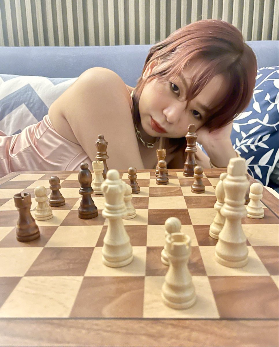 Godd3ssMJ's tweet photo. new account♟️🎨

chess player. oil painter. Domme.
i apparently needed one place for all three personalities https://t.co/eDk3gThfdw