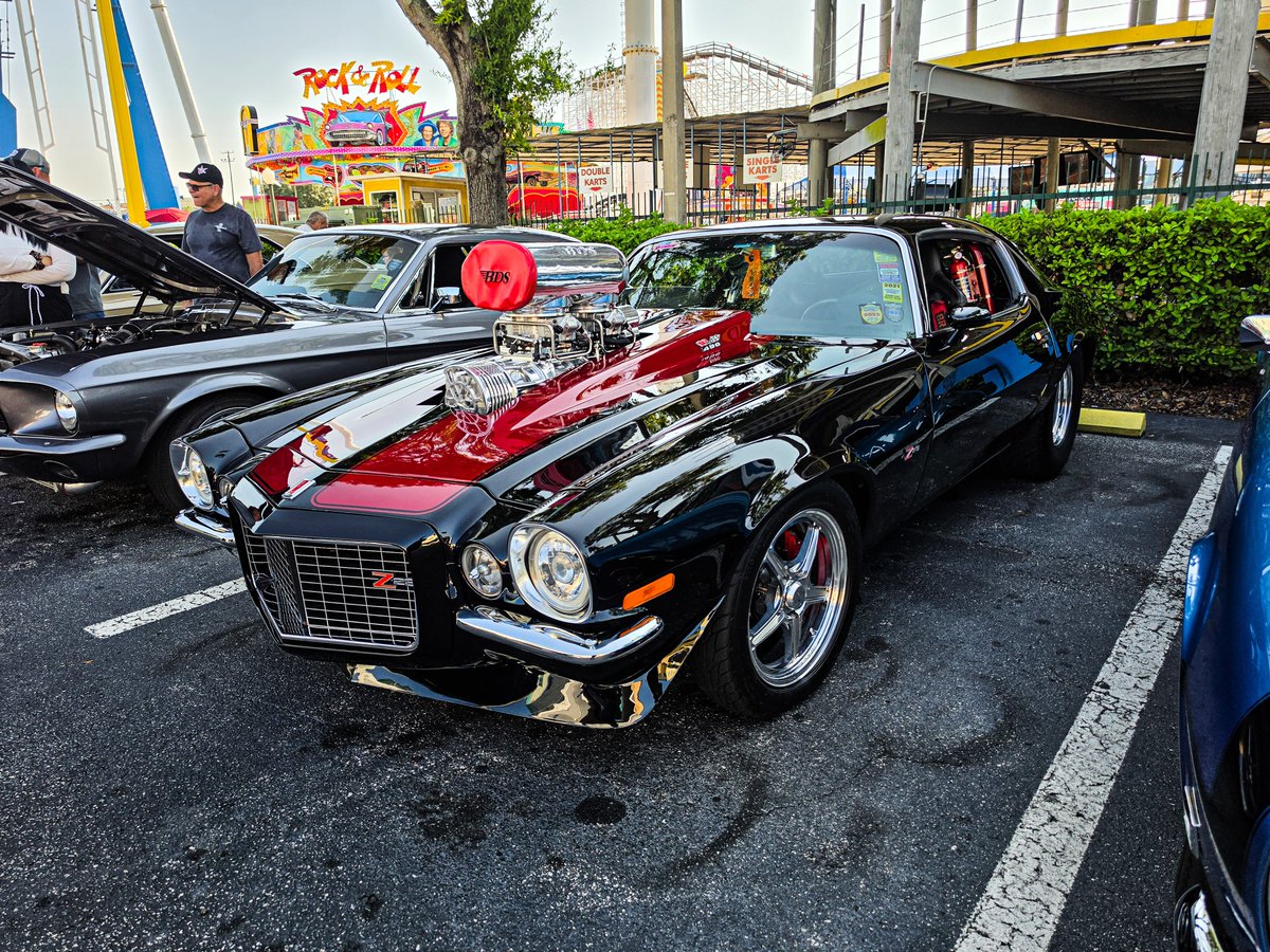 KizzyMcglawn's tweet photo. Awesome Pro-Street Camaro at the Old Town event in Kissimmee, Florida. https://t.co/niaWSV8CsP