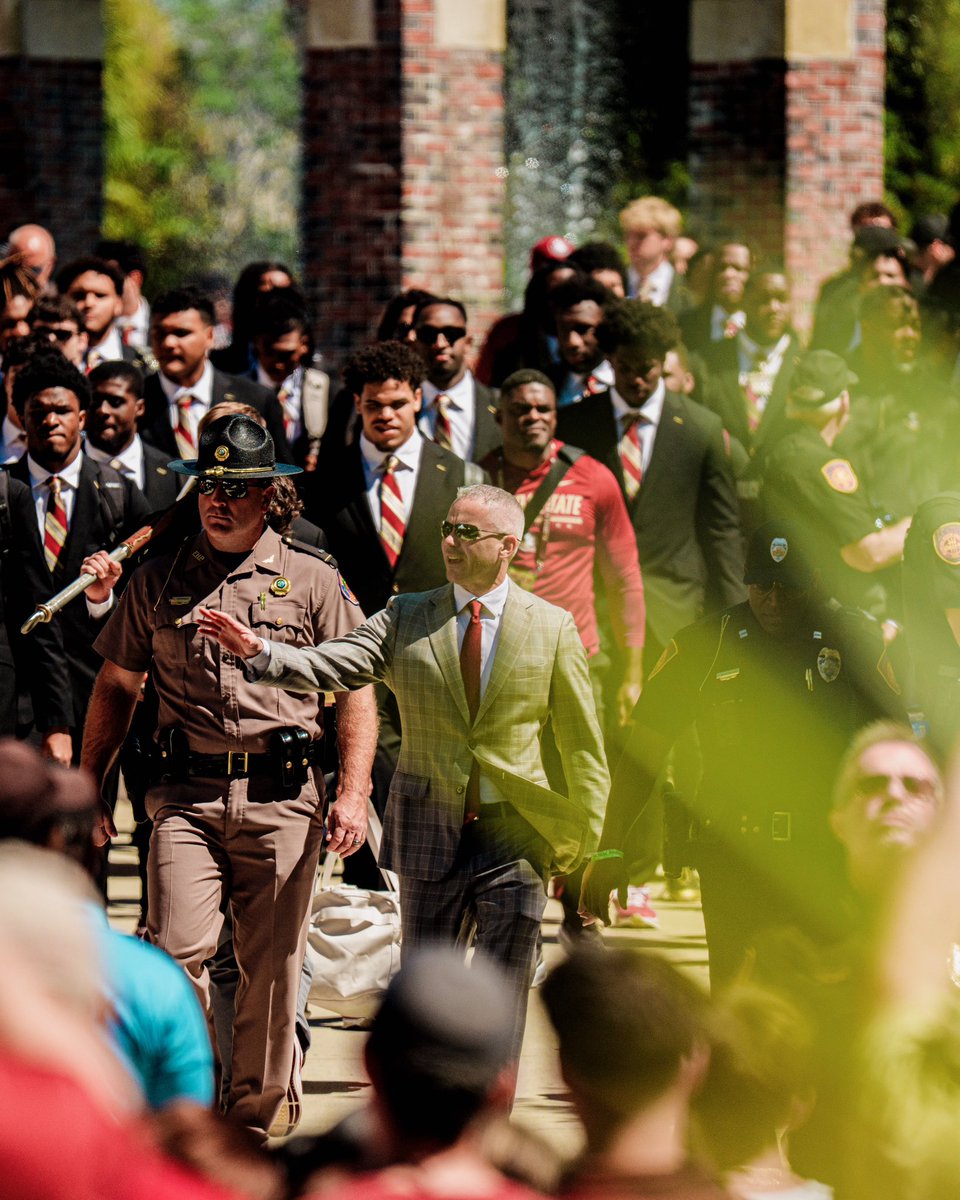 FSUFootball's tweet photo. 𝙇𝙚𝙜𝙖𝙘𝙮 𝙒𝙖𝙡𝙠

#NoleFamily | @NicsToggery1 https://t.co/ZkyK57JDm3