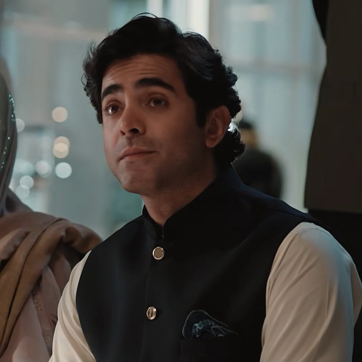 lovesdure's tweet photo. imagine having such pretty leads and not giving them one scene together. dure and sherry i’ll take revenge for you JUST WAIT. https://t.co/p8bWKuPfS2