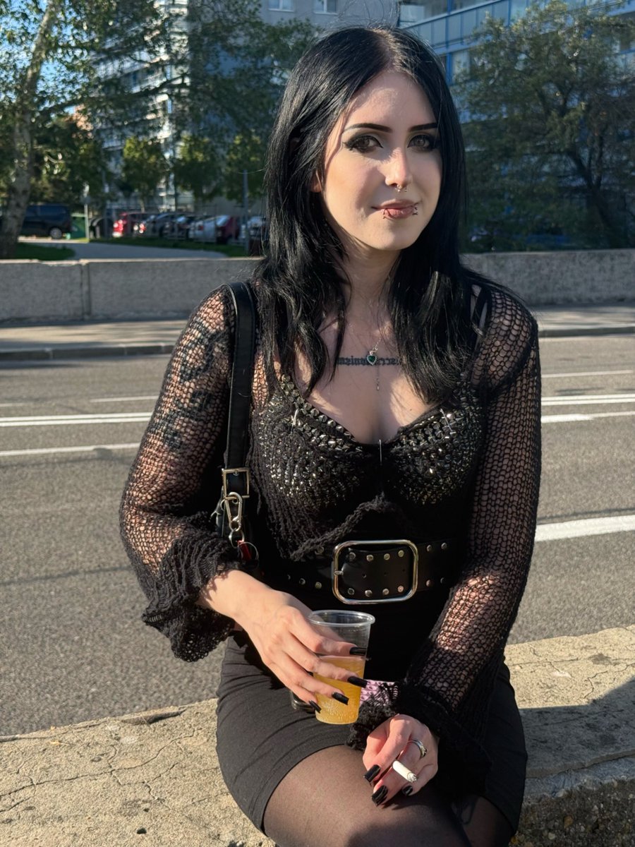 Kytaro_Kitty's tweet photo. •paypig finsub femdom findom human atm whalesub•

Your domme is here, don’t make me wait! https://t.co/lwfZS1o1n7