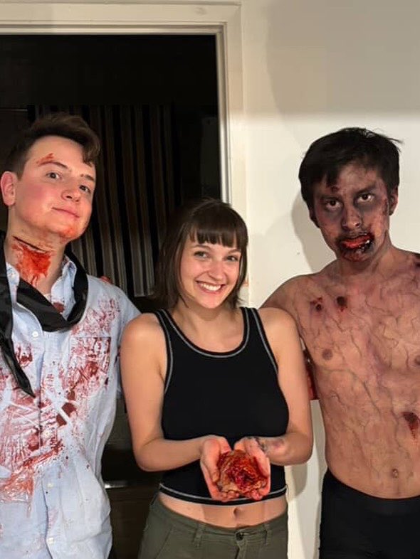 hudsonwupdates's tweet photo. New behind the scenes content of ‘Eat, My Love’! 🩸(via zackfonzovs) https://t.co/40AwZY2S0G
