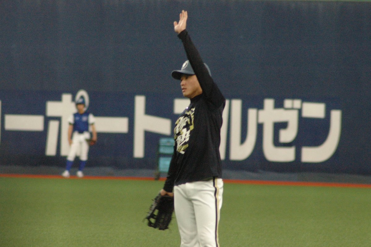 haruchan_o7's tweet photo. 260926 
今年最後の練習見学💧

#渡部遼人 #オリックスバファローズ #オリックス https://t.co/ocnUdRHkcU