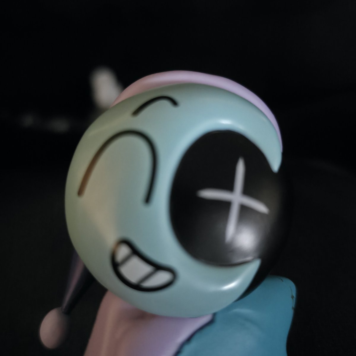 w3shk's tweet photo. @twistedpebble_ So fire, I did this but with my astro figure not too long ago https://t.co/ptQDMCBRs0