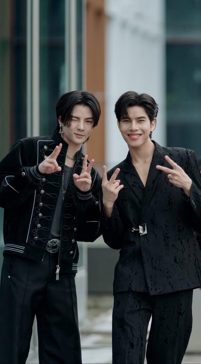 boss_pongpak's tweet photo. ฝากทุกคนช่วยโหวตเชียร์ ไกด์บอสด้วยนะค้าบบ  
🤟🏻🤟🏻🤍🤍
#DUOONEEP2
#DUOONEXFreenBecky
#DUOONEXMewSuppasit
#DUOONEXDaEndorphine
#AmarinTV
#GuidePiyawat
#BossPongpak
#GuideBoss https://t.co/t0Qncuv2Rj