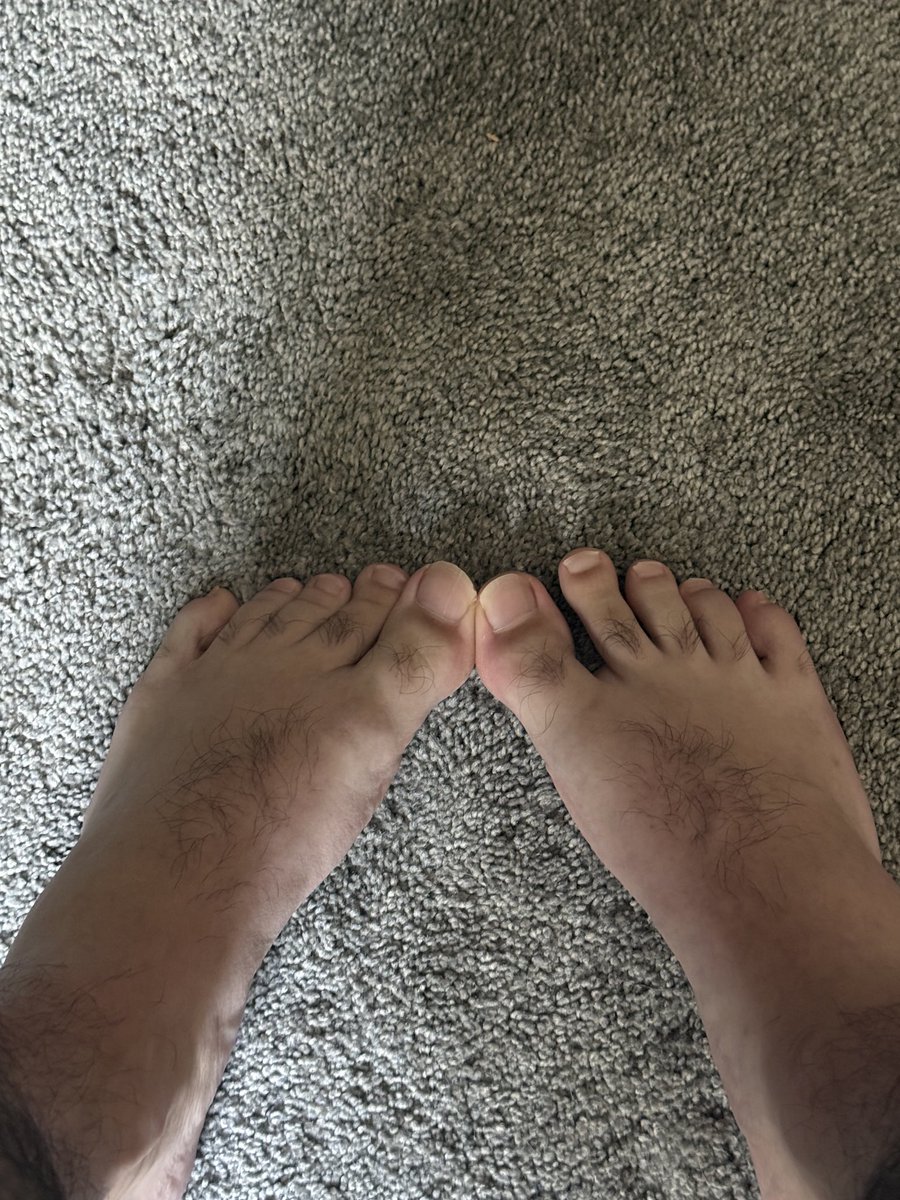 DrekenVT's tweet photo. My chat already spun the punishment wheel and it landed on feet pic…. I’m sorry everyone…. https://t.co/zm4kWq45Sa