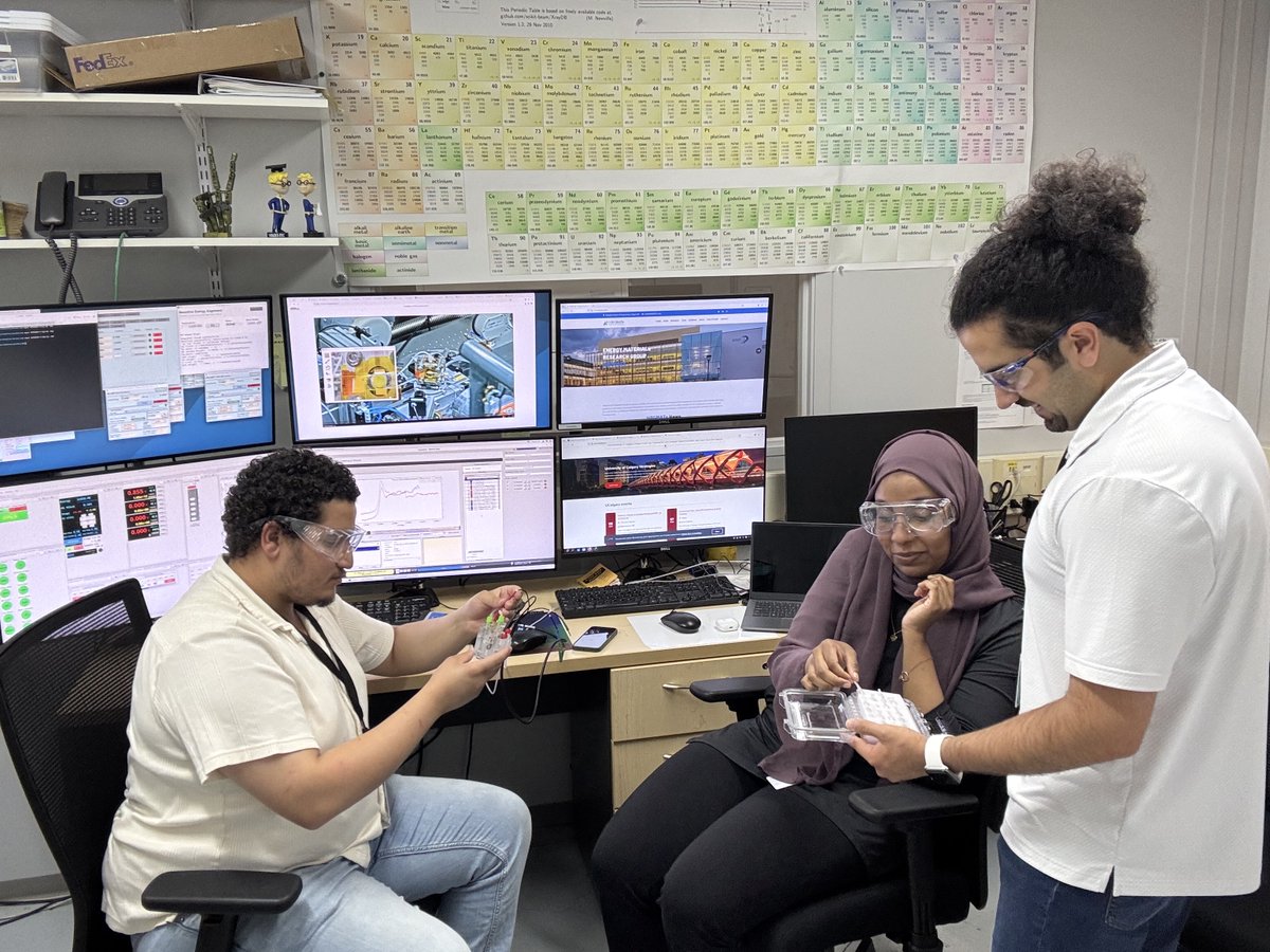 CanLightSource's tweet photo. Researchers @UCalgary are studying a new #catalyst that could make green #hydrogen production more effective while using far less of the expensive precious metals typically required. https://t.co/kQHqb7v7HE
#ResearchInAction @NSERC_CRSNG @ABInnovates @SchulichENGG @UAlberta https://t.co/y8s6OUwGRX