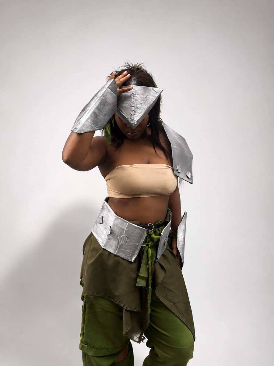 Favour_Kammie's tweet photo. The Greatest Earth bender in the world !!!
Toph beifong
Props made by yours truly 🤭🤭 https://t.co/KUc1A1gg6p