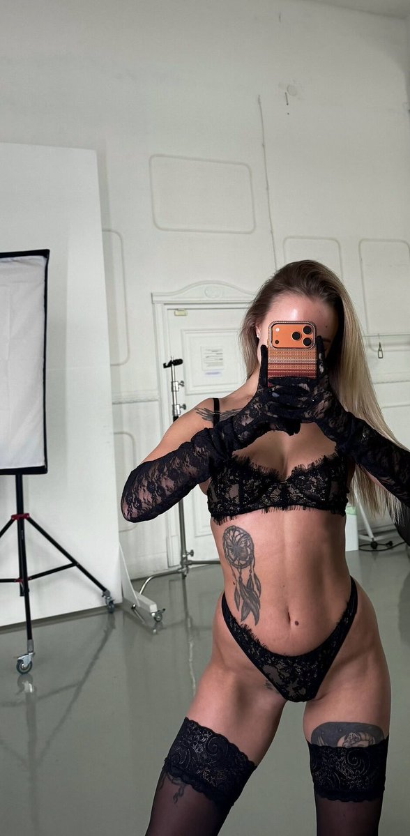 LadySonyaz's tweet photo. Join us 🔞
For exclusive content, custom and more 😘🥰
#artofzoo #k9 #zoo

https://t.co/LgNespstC8 https://t.co/xSer8JUDRm