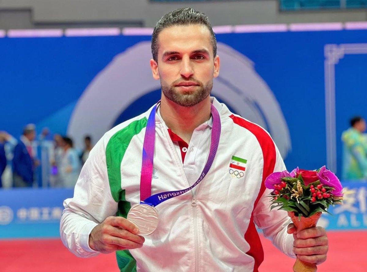 SportsUniv7's tweet photo. Appreciation Post for Fazel Atrachali. ❤️👏

Fazel has played many Asian Games, faced tough losses and heated moments, but he always stays calm and respectful. That's what makes him different.

No unnecessary aggression or gestures — just maturity, class and respect. https://t.co/qUh4PDLG8G