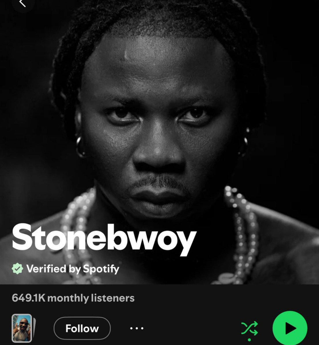 RayAnkrah0's tweet photo. Ever since I saw that D-Black gave wee to somebody's wife at his club, I knew he wasn't p3p33p3. 

How can you compare Stonebwoy to Young Jonn? Just look at the monthly listeners. 

I'm a Ghanaian but I can't push lies. The guy is way bigger than curtains man.

#ShattaFestGH26 #ShattaFestHo #AfricanKingAlbum
