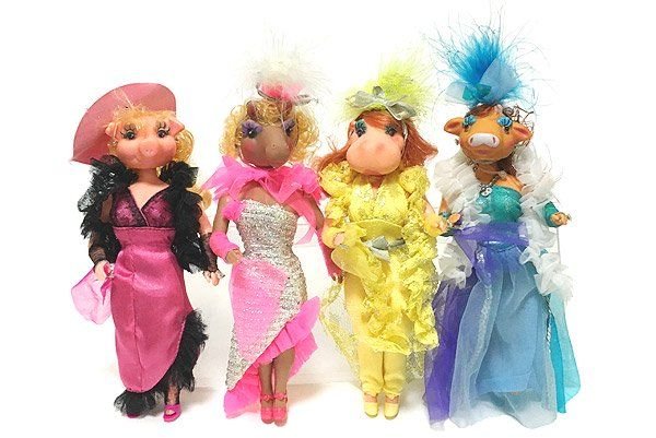 Moochimoth2003's tweet photo. Look at these absolute Divas i found on Pinterest! Ms Giddee Yup is such a cunty name https://t.co/8Of8K3wSqi