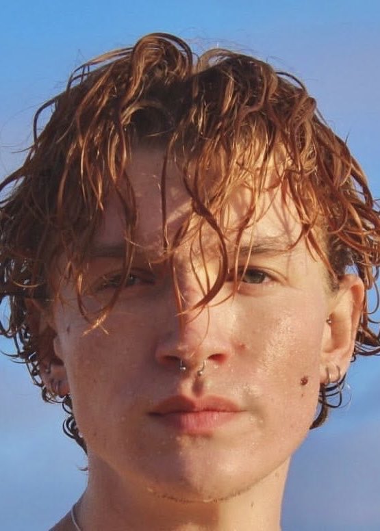 incantavax's tweet photo. fico encantada com as mudanças de cabelo do connor na adolescência https://t.co/Oe3idWv0i4