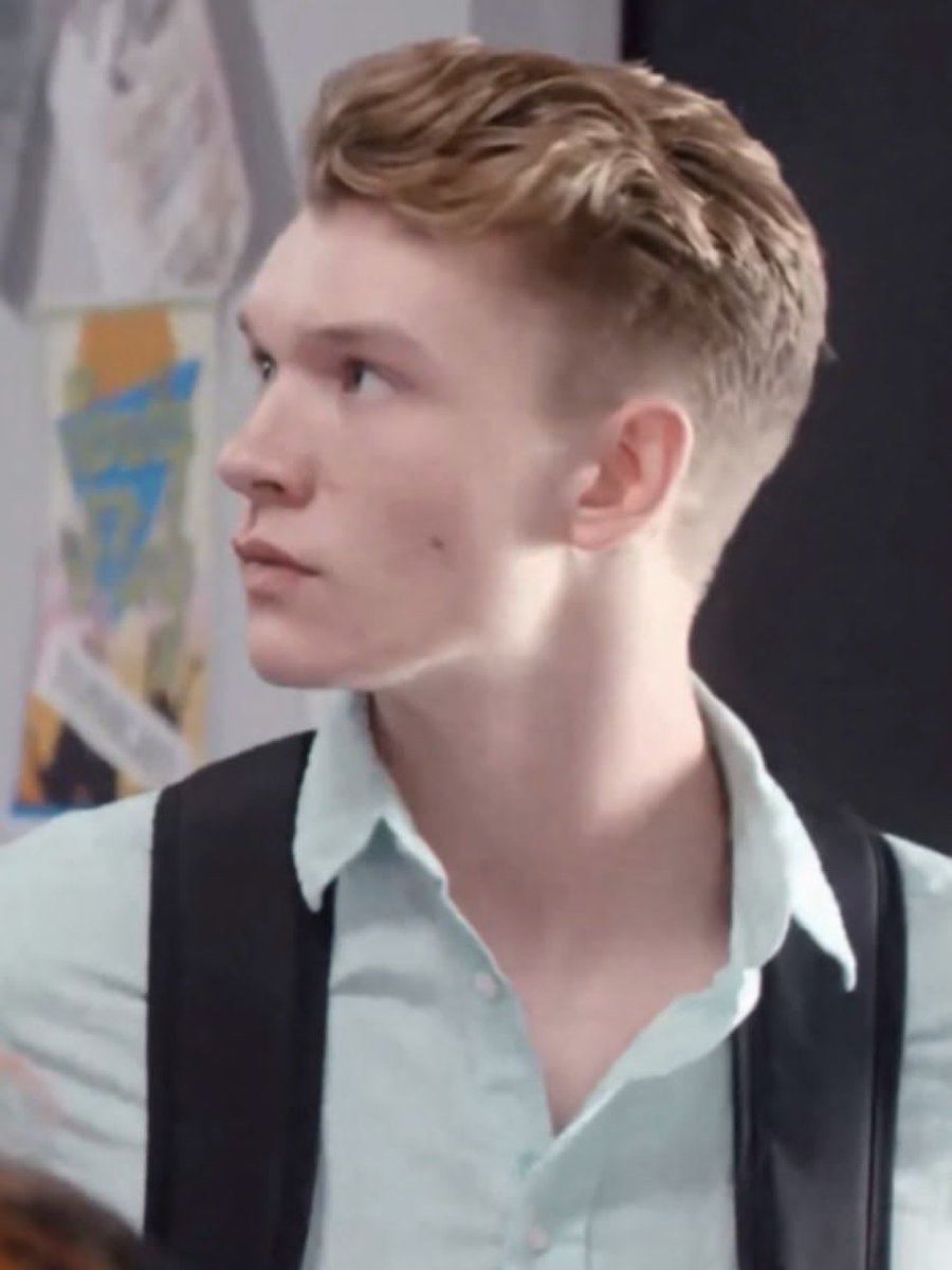 incantavax's tweet photo. fico encantada com as mudanças de cabelo do connor na adolescência https://t.co/Oe3idWv0i4