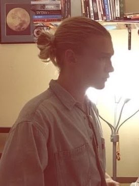 incantavax's tweet photo. fico encantada com as mudanças de cabelo do connor na adolescência https://t.co/Oe3idWv0i4