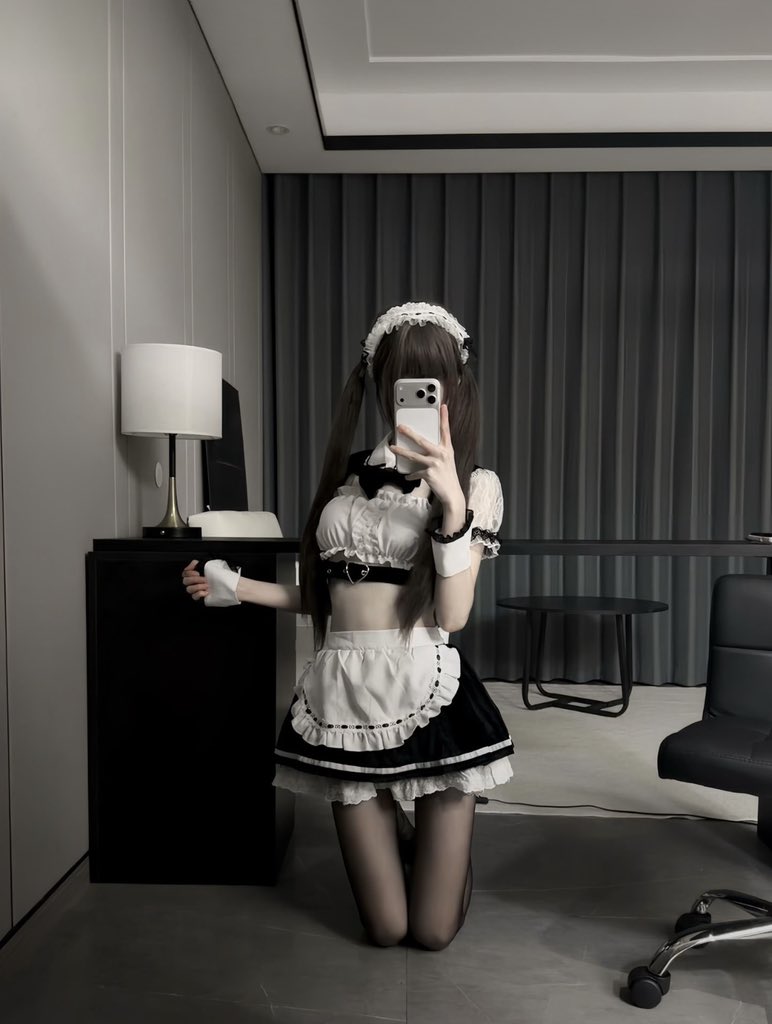 SabrinaSmidxtl's tweet photo. 开脱！开脱！！！！上供！！！！！                      

谁要锐评我刚刚拍的福啊，看完不许说嫩啊！

心情失落想肆无忌惮的…

有人想锐评一下我13的福嘛 🥹 https://t.co/aPpSOgYLFO