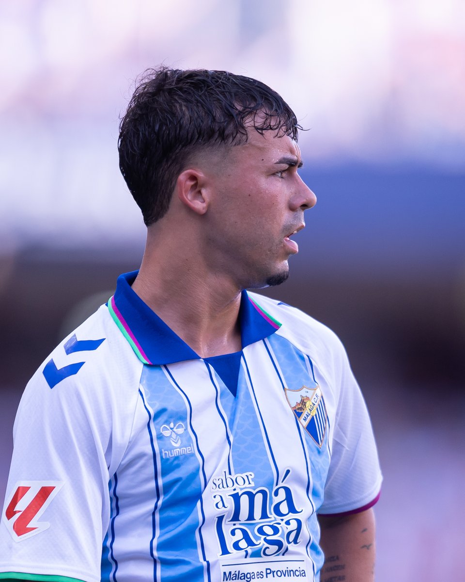 MalagaCF's tweet photo. ¡Rafita, con la @SEFutbol Sub-21! 🇪🇸

El lateral malaguista entra en la convocatoria para los próximos partidos de clasificación para el Campeonato de Europa tras la baja de Javi Hernández.

¡A disfrutarlo y mucha suerte, Rafita! 🩵