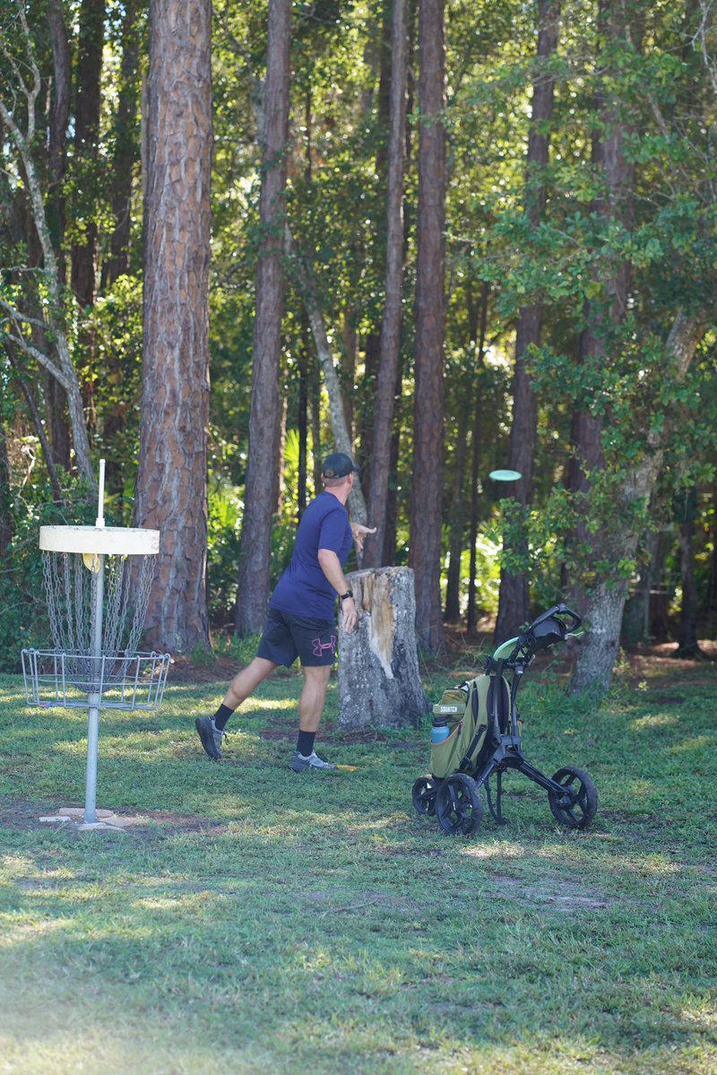FlaglerOars's tweet photo. More moments from today’s Discover Recover Disc Golf fundraiser 🥏
Grateful for everyone who showed up, donated, played, and helped make a difference.
#DiscoverRecover #Fundraiser #DiscGolfLife #CommunityMatters #ThankYou https://t.co/cVVSRQkgSv