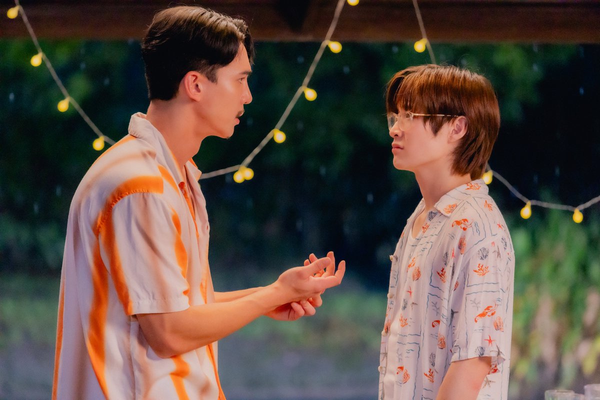 YourThirdSeries's tweet photo. SNEAK PEEK EP.10 🎬

🍊 รับชม “ที่สามของเธอ Your Third Series” พร้อมกันทุกวันอาทิตย์ เวลา 22.30 น. ทางช่อง GMM25

🌳 ดูออนไลน์เวอร์ชัน UNCUT เวลา 23.30 น. บนแอป iQIYI และเว็บ https://t.co/chyrFuUx2J ที่เดียวเท่านั้น : https://t.co/TJqLcTZRsh

#ที่สามของเธอSeries
#YourThirdSeries 
#MandeeWork