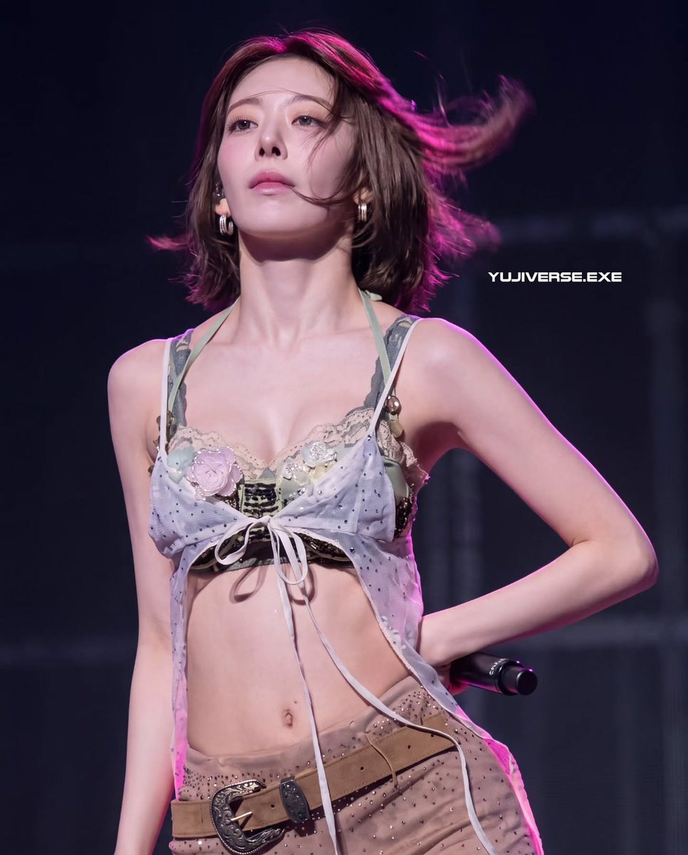 SantosAndy90016's tweet photo. Sakura Of LE SSERAFIM 💝🇯🇵👑😍 https://t.co/LrEX3RflsQ