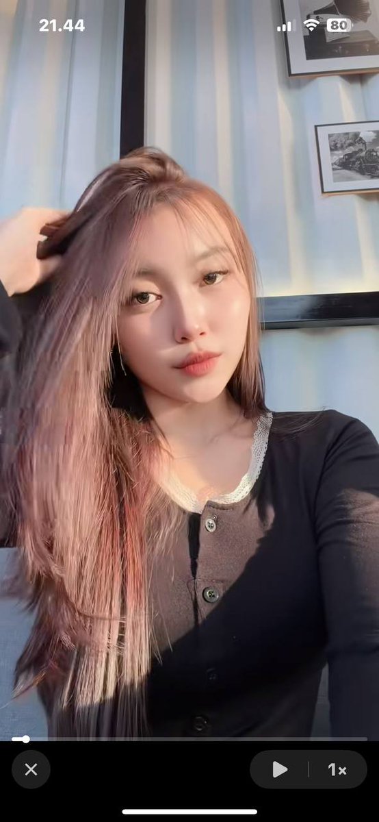 ciarzae's tweet photo. Bilqis selebgram lagi rame 

https://t.co/oV1i0SeyD1

https://t.co/UOkUhMKJFS

https://t.co/FIPsl2QNYq

https://t.co/7SUJodT7BH

Gibran ole romeny AI Indonesia guruh Soekarnoputra wirang birawa sabtu malming malam minggu dirumah Banyuwangi Bilqis https://t.co/Dugg1FQ1RR