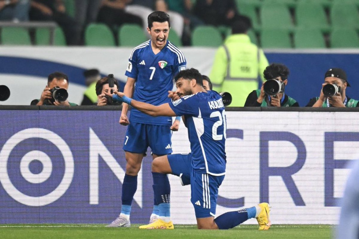 MnbrAlhilal's tweet photo. من يتخذ ياسر القحطاني قدوة، يعرف أن الخذلان ليس من قاموسه 🇸🇦🇰🇼 https://t.co/pWjJkyuOas