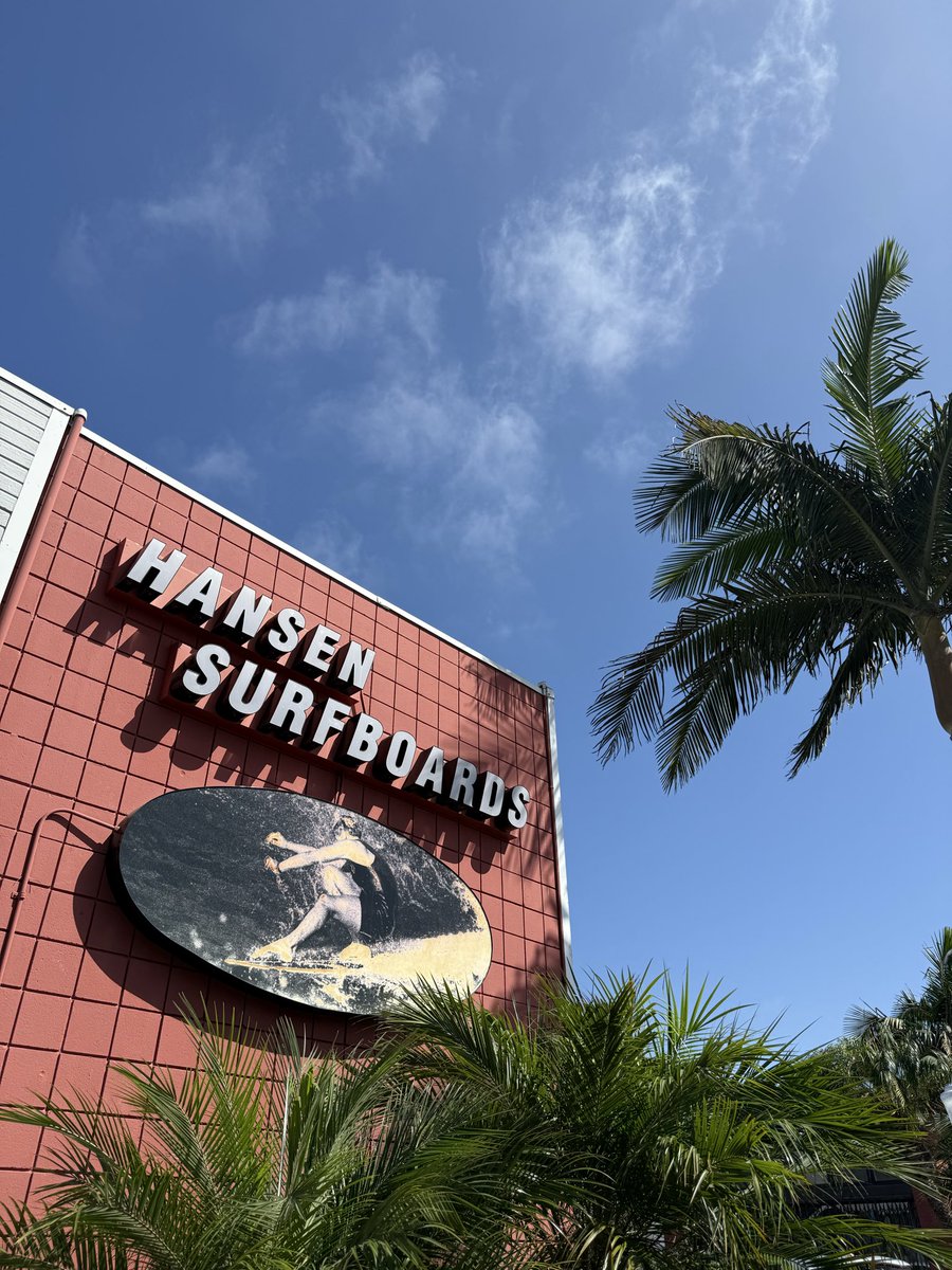 Real_JSteele's tweet photo. Hansen’s Surfboards during ICSC Western.  Originally from my native South Dakota, Don Hansen moved out to SoCal after college.  After working for the legendary Jack O’Neill, he started his own brand. Sadly, he passed away last year, but the family/brand is still going strong! https://t.co/NZn04c0RTG