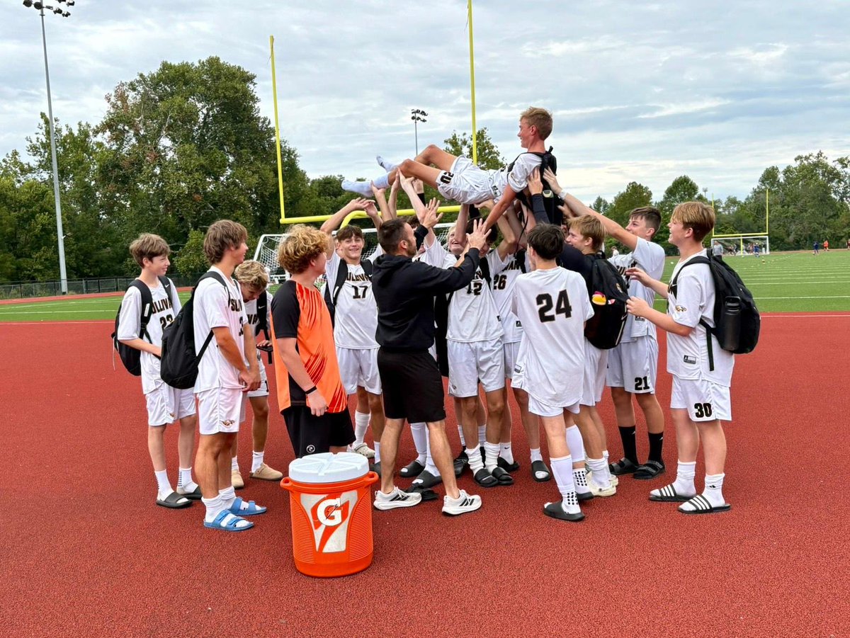 Sullivan_HS's tweet photo. Sullivan earns the 3-0 shutout against host Union and win the JV tournament! Goals by Landon Pohlman, Carson Price, and Asher Carollo; Jared Radford with his 5th clean sheet. Congrats, boys! Tournament champs 🤩 https://t.co/cx4SdfPdDP