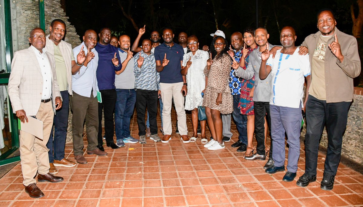 HonWamboka's tweet photo. Linda Mwananchi team retreat. It's all systems go. One team, one agenda, one leader, one destination.
#SifunaWakenya
#SisiNdioSifuna https://t.co/k7rS5cXgf9