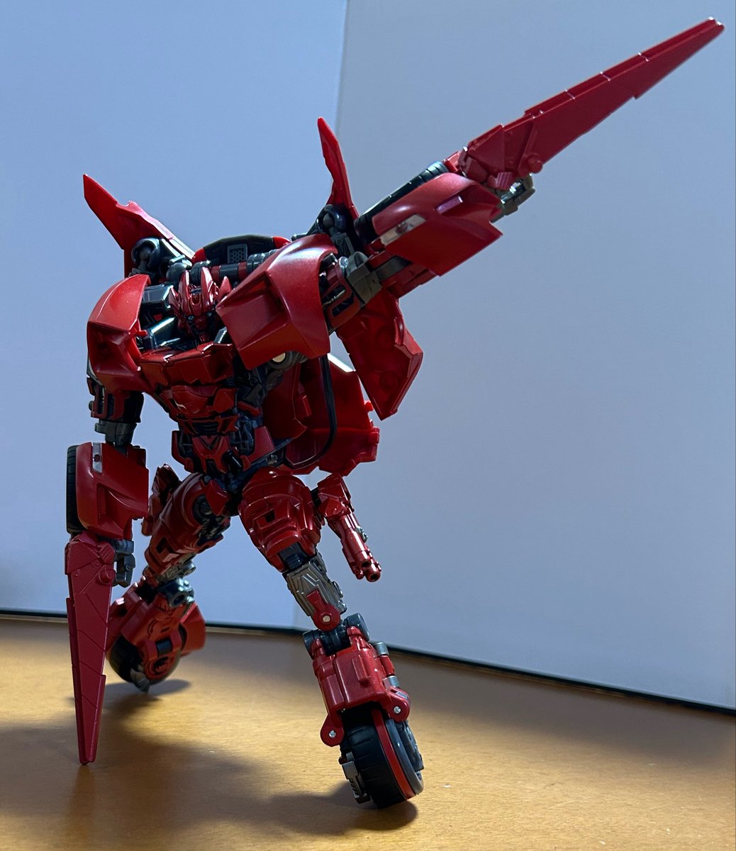 1202_mzk's tweet photo. サイドスワイプG1レッドをポーズつけてエフェクトも置いてみた https://t.co/hVaRuJeGjf
