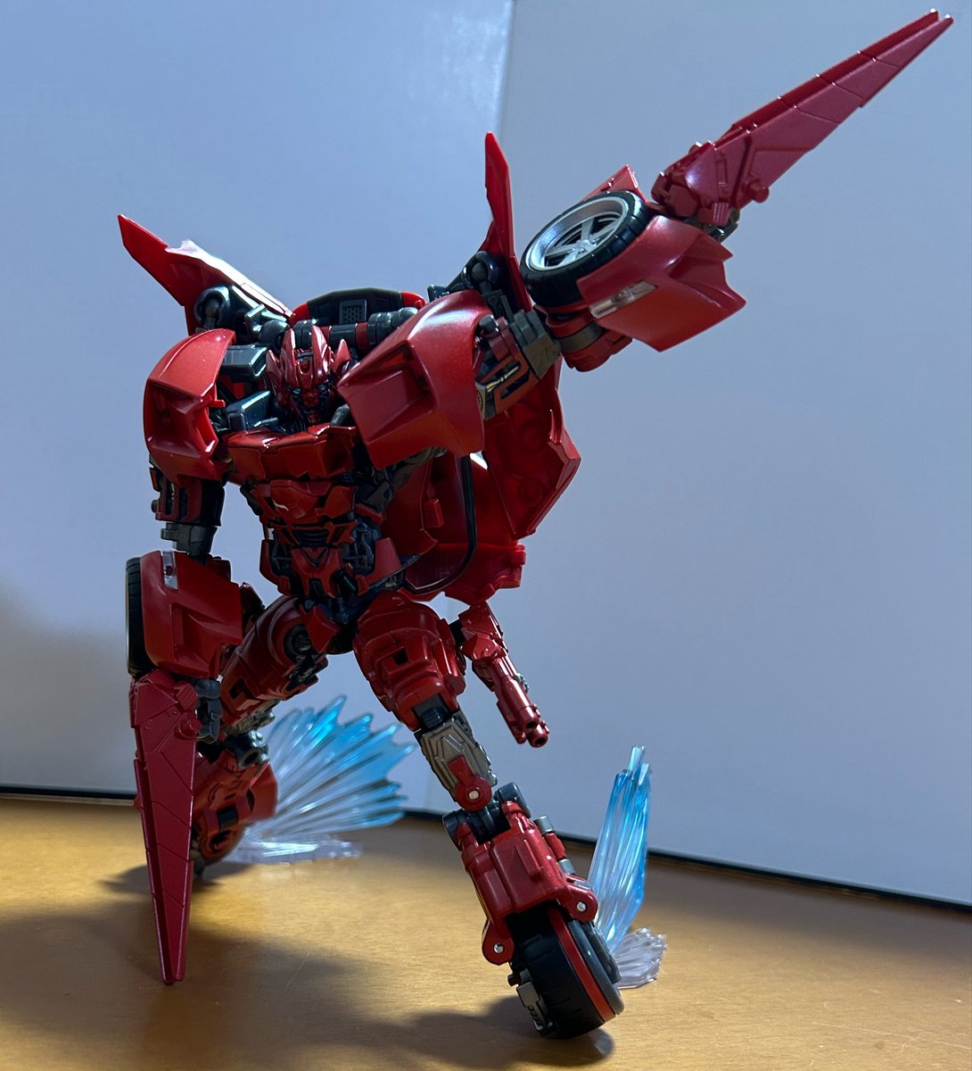 1202_mzk's tweet photo. サイドスワイプG1レッドをポーズつけてエフェクトも置いてみた https://t.co/hVaRuJeGjf